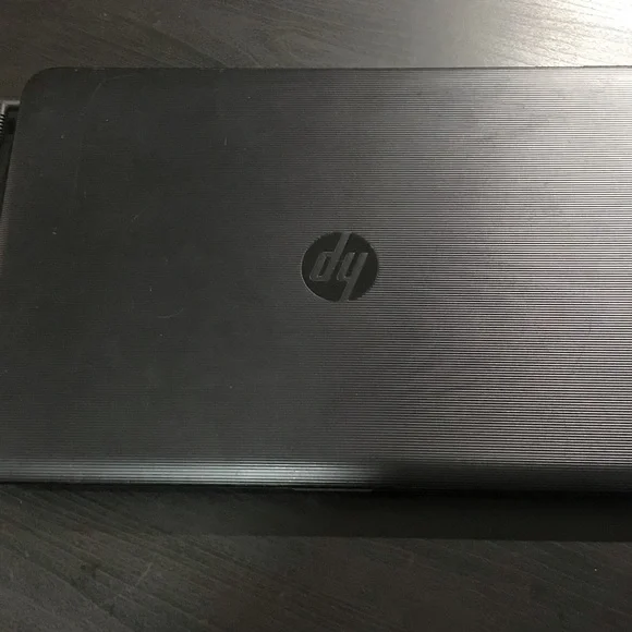 Black 15.6” HP Notebook touch i3-5005U 200GHz 8GB slow (for repair) - Picture 2 of 10